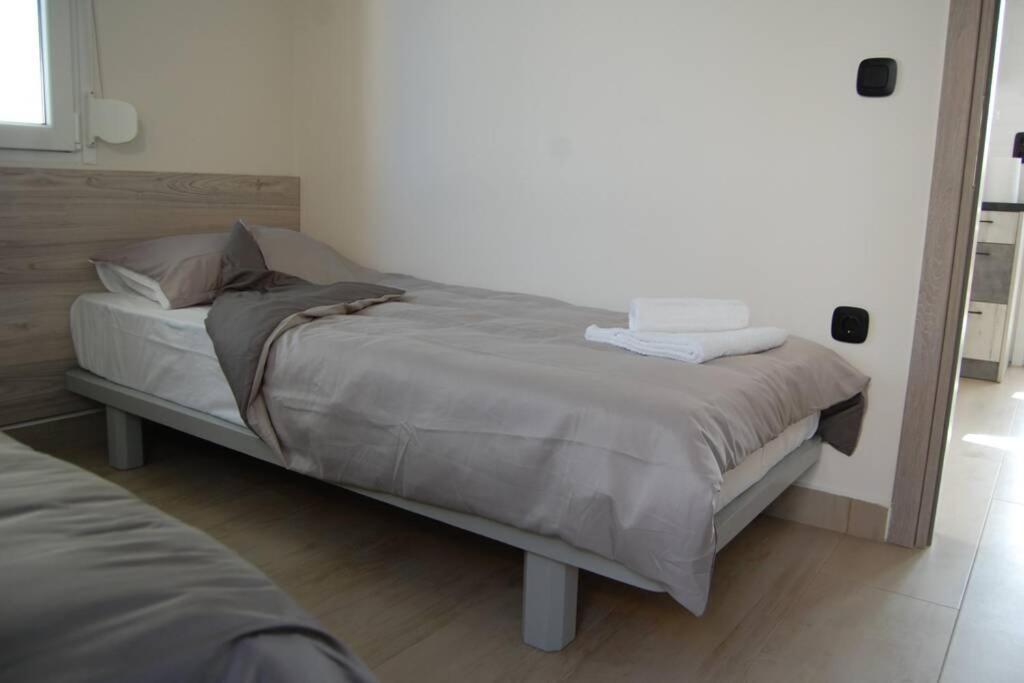 Little Villa In Pyla Pila Exterior photo